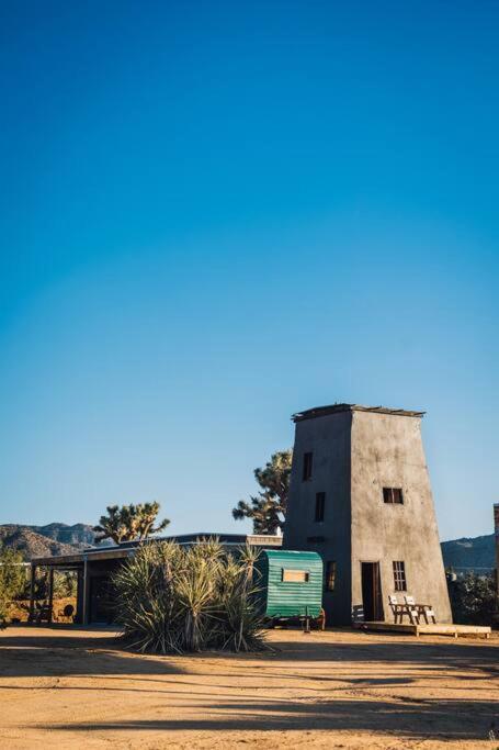 Joshua Tree Hidden Tower * Views - Landmark 야카밸리 외부 사진